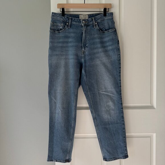 Everlane Curvy Cheeky Straight Jean (Crop) - Picture 5 of 12